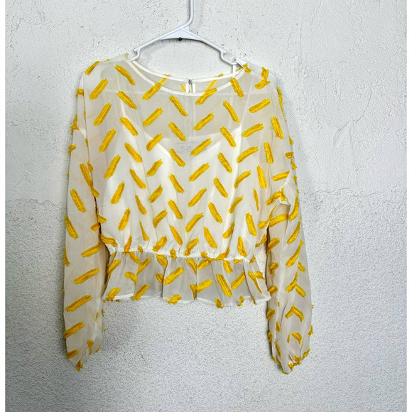 ALI & Jay lemonade stand textured sheer top - Picture 4 of 10